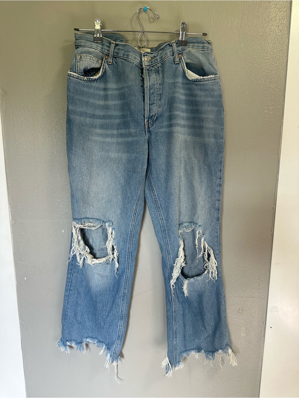 “ We the Free” Distressed Light Blue Ripped Straight-Leg Jeans Sz 29